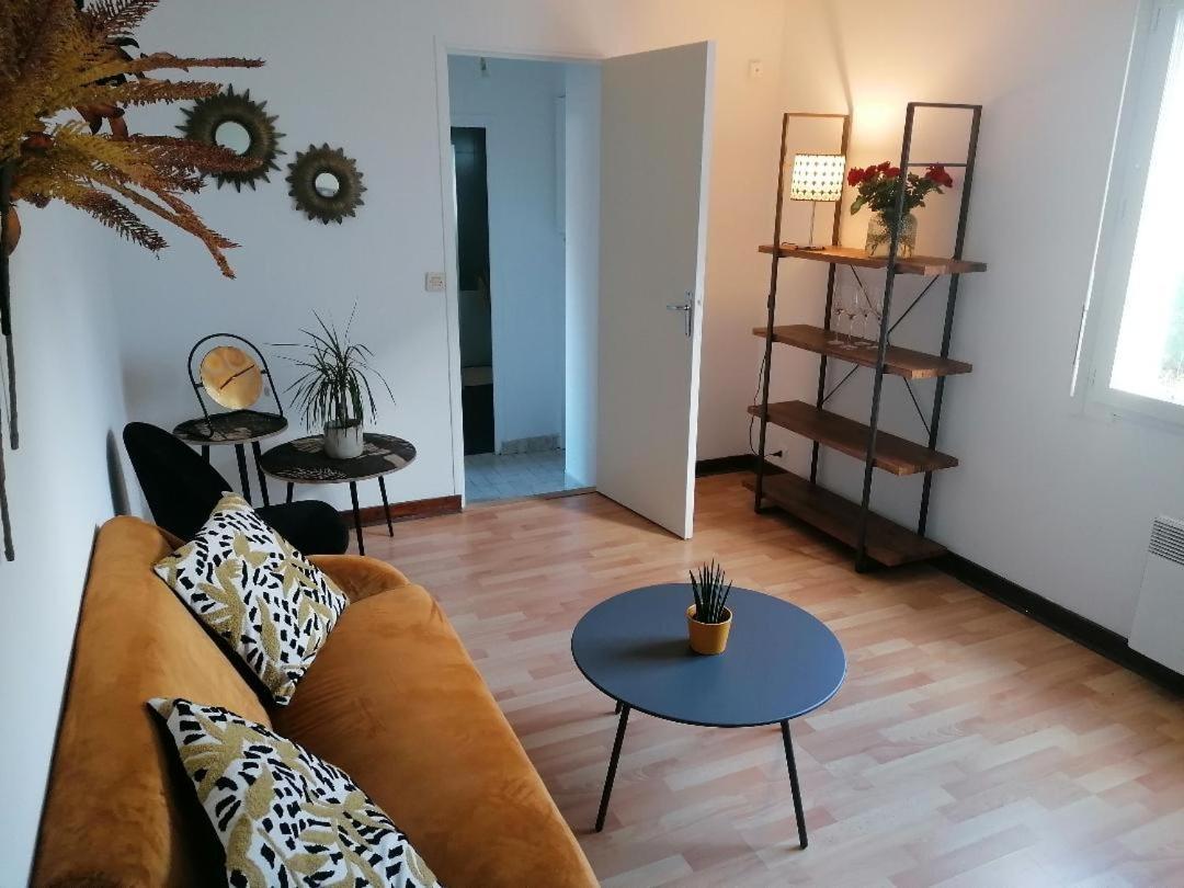 Studio "Douceur Angevine" Otel Saint-Jean-des-Mauvrets Dış mekan fotoğraf
